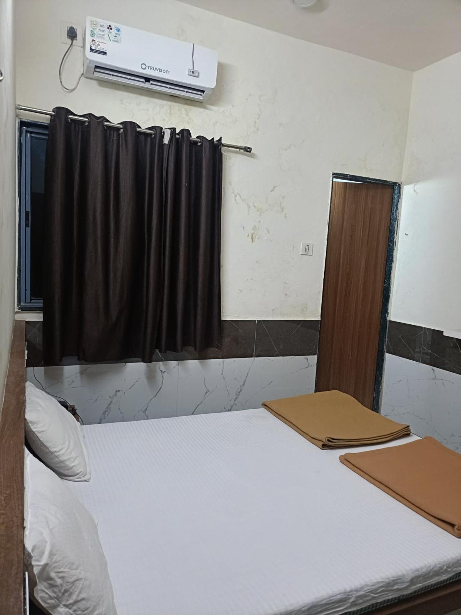 Hotel Mahalaxmi Dwārka المظهر الخارجي الصورة