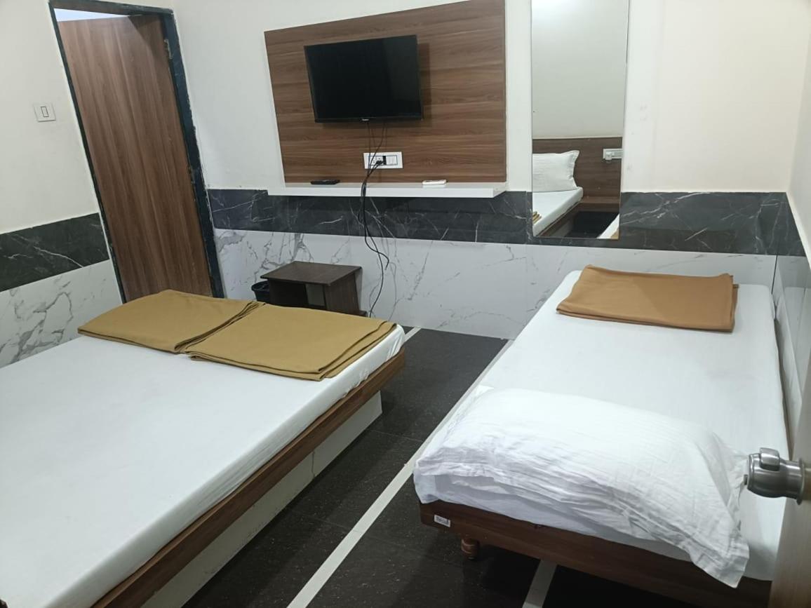 Hotel Mahalaxmi Dwārka المظهر الخارجي الصورة
